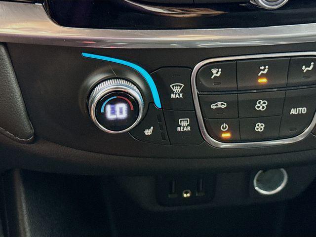 Photo of 2023 Summit White Chevrolet Traverse