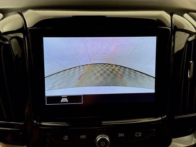 Photo of 2023 Summit White Chevrolet Traverse
