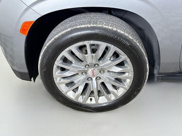 Photo of 2023 Sterling Metallic GMC Yukon