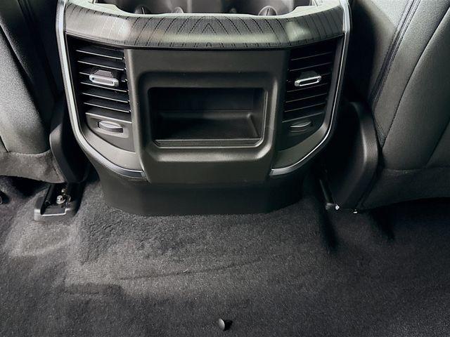 Photo of 2025 Diamond Black Crystal Pearlcoat RAM 1500