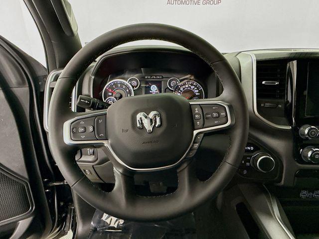 Photo of 2025 Diamond Black Crystal Pearlcoat RAM 1500