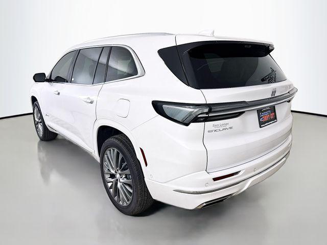 Photo of 2025 White Frost Tricoat Buick Enclave