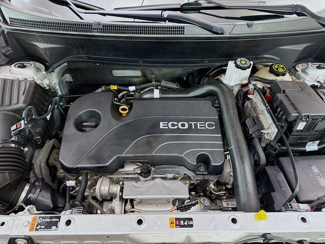 Photo of 2020 Silver Ice Metallic Chevrolet Equinox