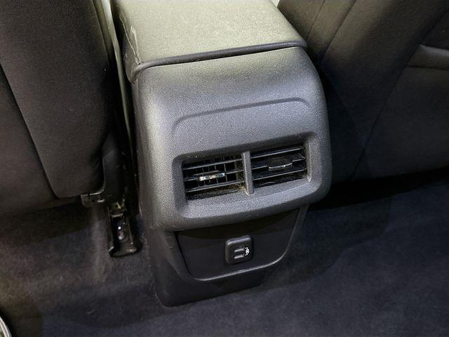 Photo of 2020 Silver Ice Metallic Chevrolet Equinox