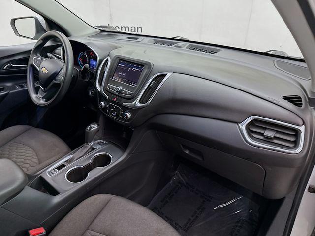 Photo of 2020 Silver Ice Metallic Chevrolet Equinox
