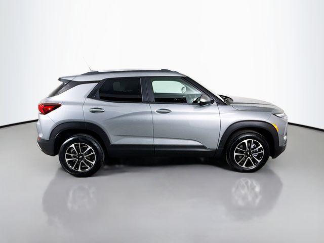 Photo of 2026 Sterling Gray Metallic Chevrolet Trailblazer