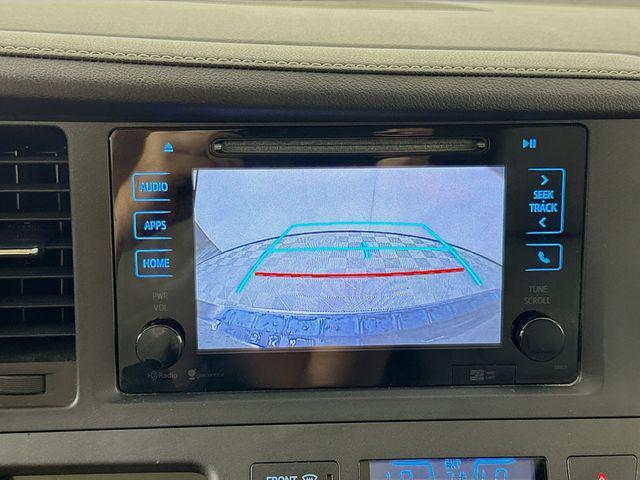 Photo of 2015 Gray Toyota Sienna