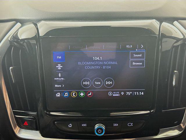 Photo of 2022 Northsky Blue Metallic Chevrolet Traverse