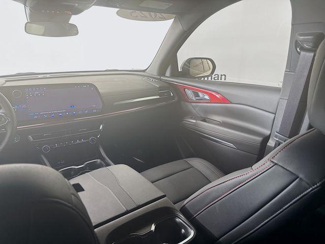 Photo of 2025 Iridescent Pearl Tricoat Chevrolet Traverse