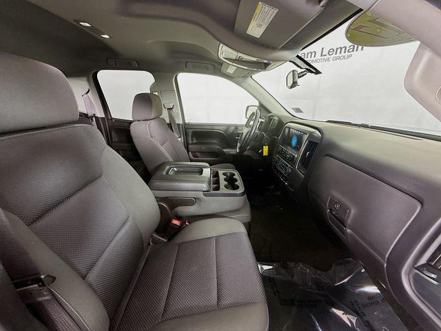 Photo of 2017 Silver Ice Metallic Chevrolet Silverado 1500