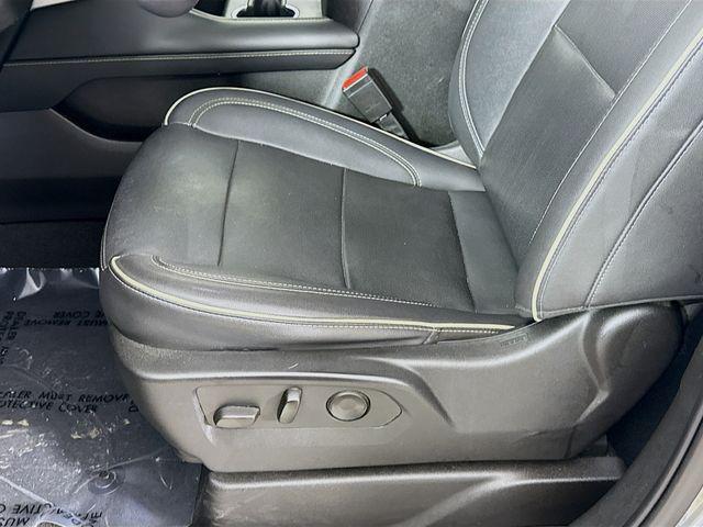 Photo of 2022 Satin Steel Metallic GMC Yukon XL