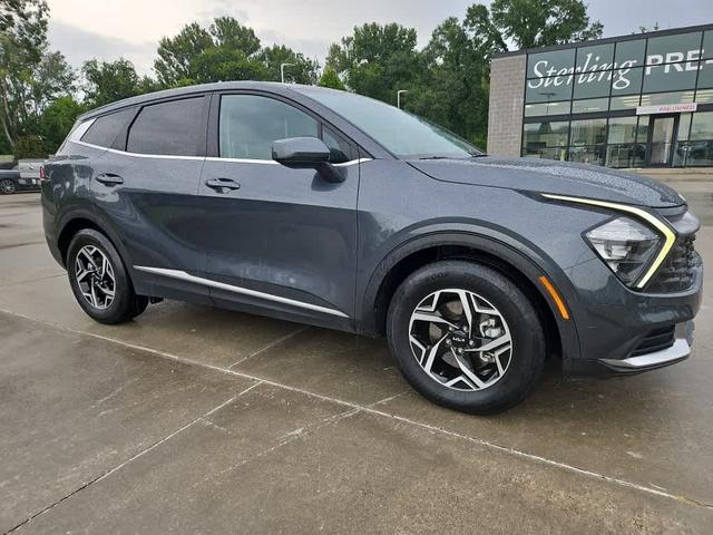 Photo of 2023 Gravity Gray Kia Sportage