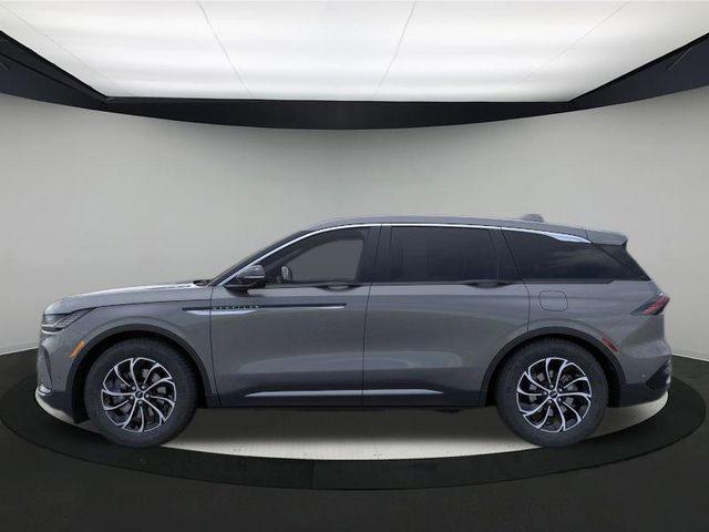 Photo of 2024 Lustrous Gray Metallic Clearcoat Lincoln Nautilus