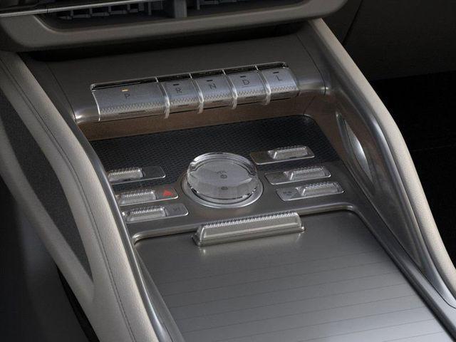 Photo of 2024 Lustrous Gray Metallic Clearcoat Lincoln Nautilus