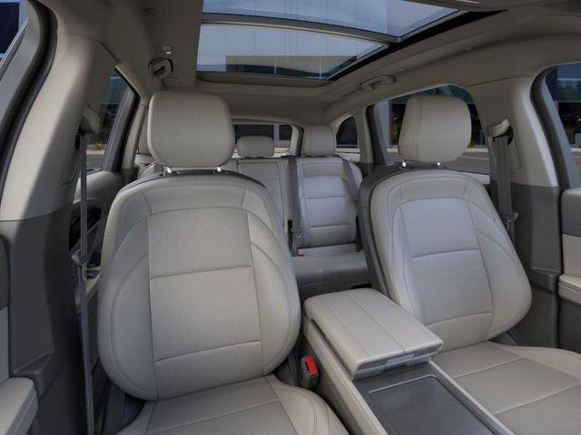 Photo of 2024 Lustrous Gray Metallic Clearcoat Lincoln Nautilus