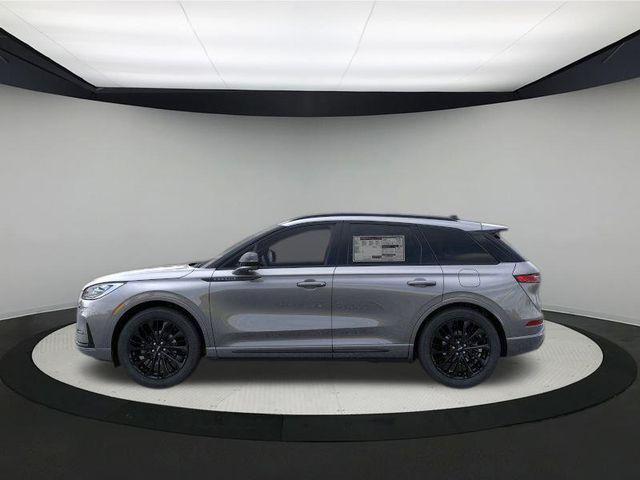 Photo of 2025 Asher Gray Metallic Clearcoat Lincoln Corsair