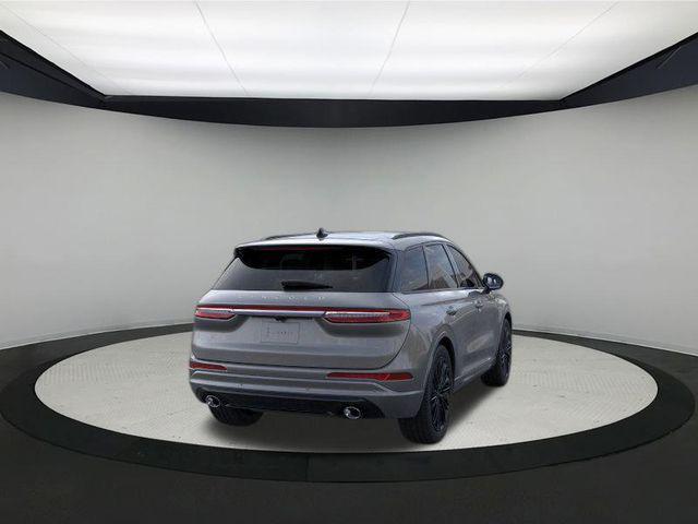 Photo of 2025 Asher Gray Metallic Clearcoat Lincoln Corsair