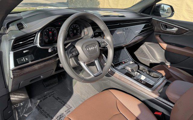 Photo of 2019 Night Black Audi Q8