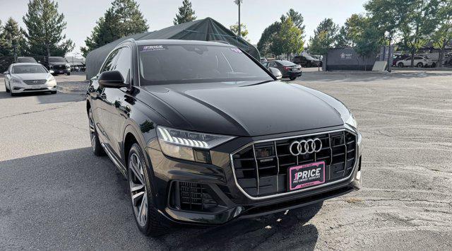Photo of 2019 Night Black Audi Q8