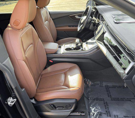 Photo of 2019 Night Black Audi Q8