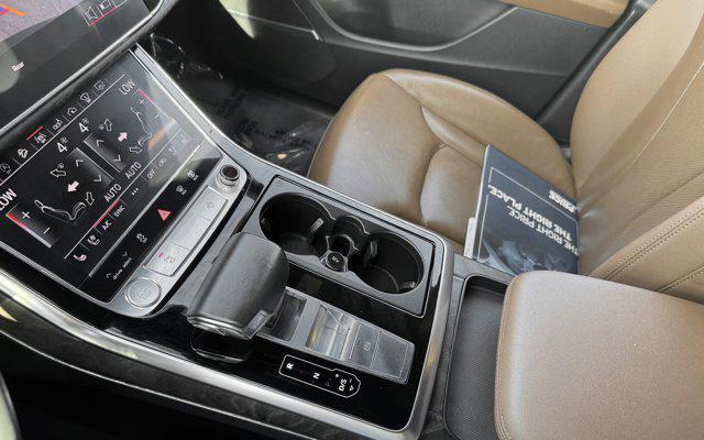 Photo of 2019 Night Black Audi Q8