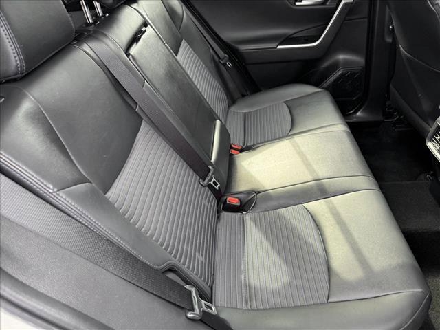 Photo of 2022 Blizzard Pearl/Midnight Black Metallic Toyota RAV4 Hybrid