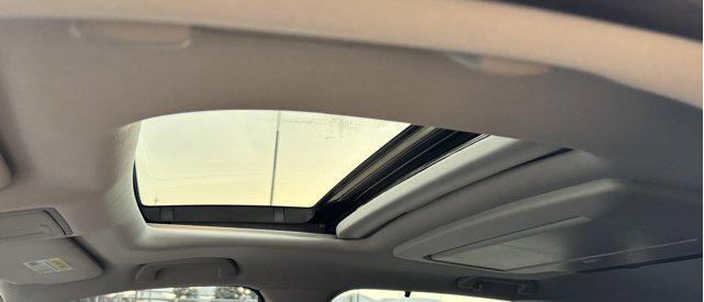 Photo of 2014 Graphite Luster Metallic Acura MDX