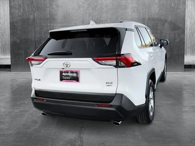 Photo of 2023 Ice Cap Toyota RAV4