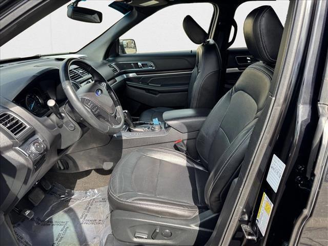 Photo of 2018 Shadow Black Ford Explorer