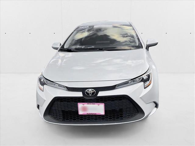 Photo of 2022 Classic Silver Metallic Toyota Corolla