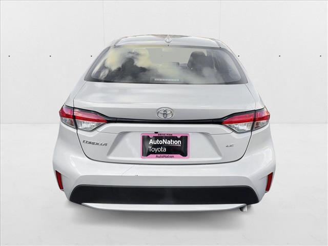Photo of 2022 Classic Silver Metallic Toyota Corolla
