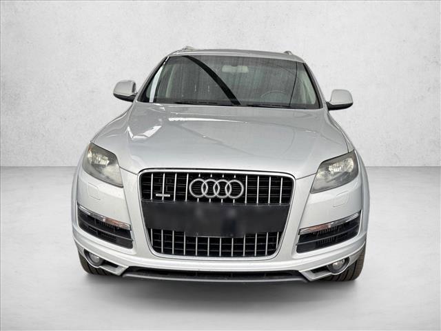 Photo of 2012 Ice Silver Metallic Audi Q7