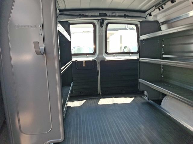 Photo of 2025 Summit White Chevrolet Express 2500