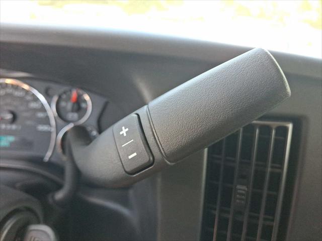 Photo of 2025 Summit White Chevrolet Express 2500