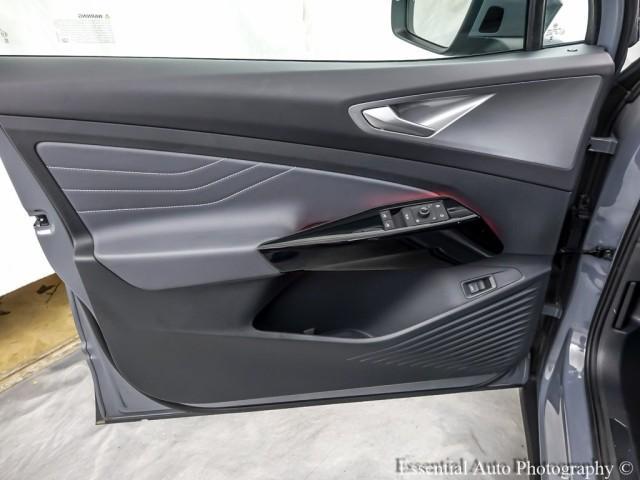 Photo of 2023 Pure Gray Volkswagen ID.4