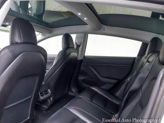 Photo of 2020 Pearl White Multi Tesla Model 3