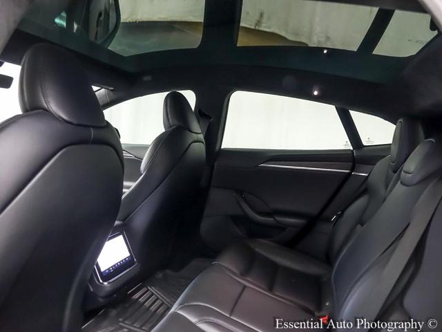 Photo of 2021 Black Tesla Model S