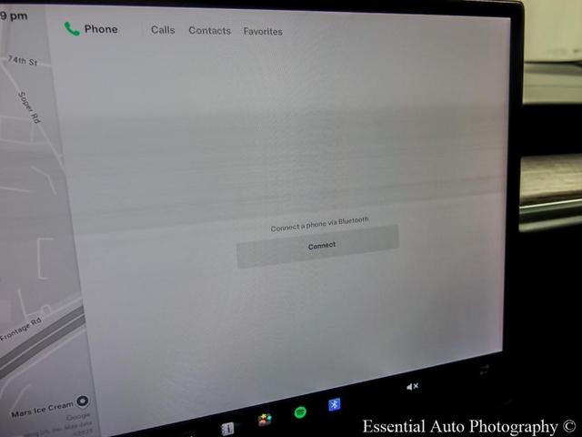 Photo of 2021 Black Tesla Model S