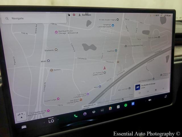 Photo of 2021 Black Tesla Model S