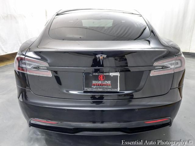Photo of 2021 Black Tesla Model S