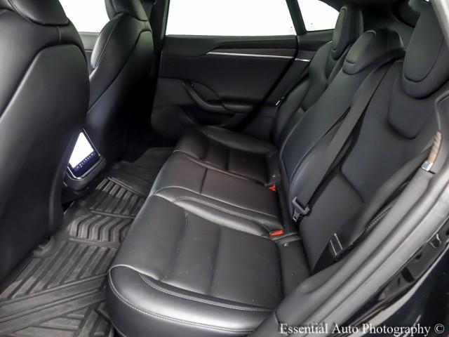 Photo of 2021 Black Tesla Model S