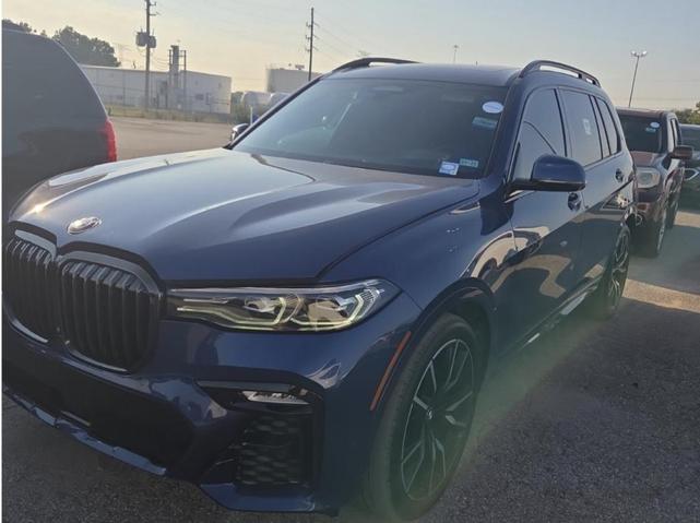 Photo of 2021 Tanzanite Blue II Metallic BMW X7
