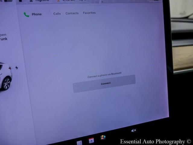 Photo of 2021 Pearl White Multi Tesla Model Y