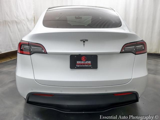 Photo of 2021 Pearl White Multi Tesla Model Y
