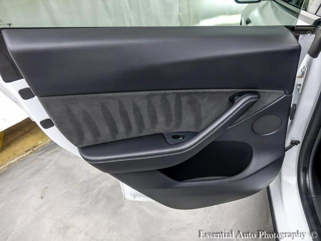 Photo of 2021 Pearl White Multi Tesla Model Y