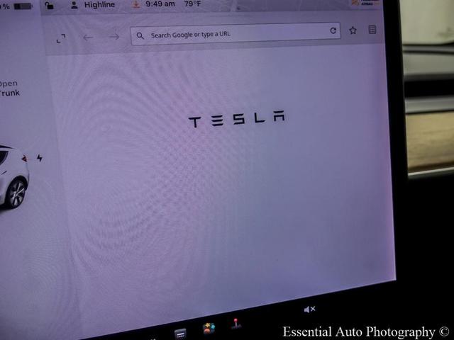 Photo of 2021 Pearl White Multi Tesla Model Y