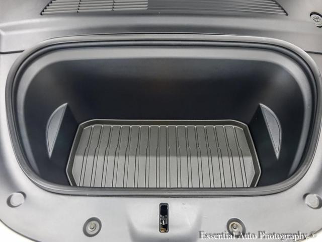 Photo of 2021 Pearl White Multi Tesla Model Y