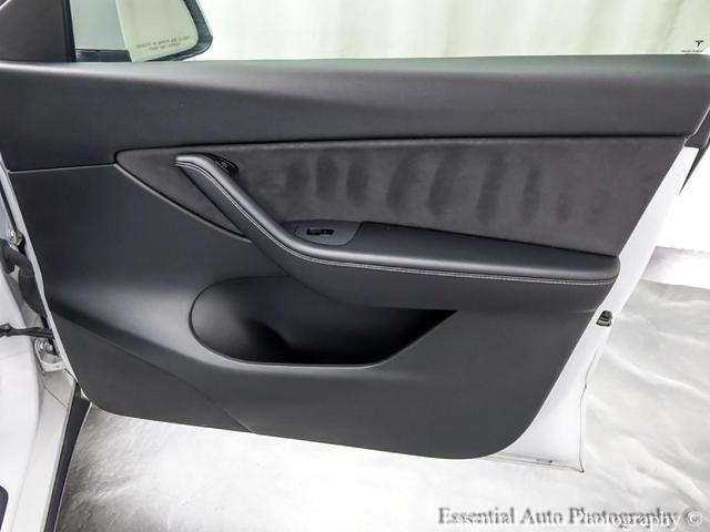 Photo of 2021 Pearl White Multi Tesla Model Y