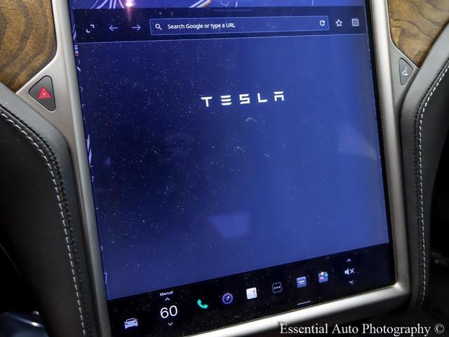 Photo of 2019 Black Tesla Model S
