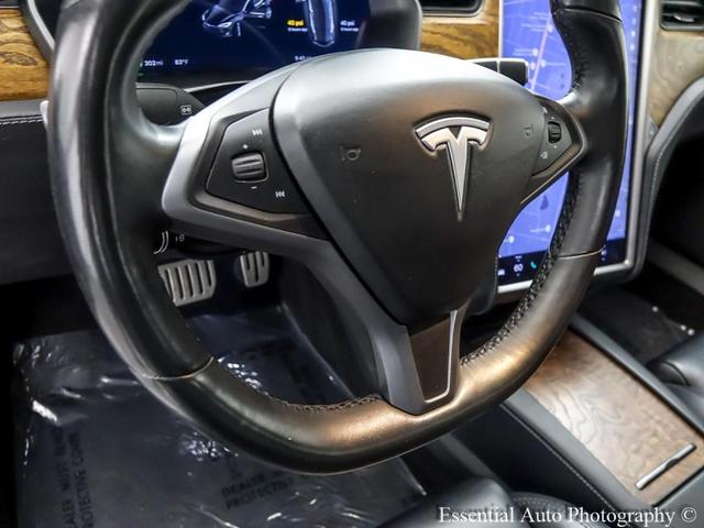 Photo of 2019 Black Tesla Model S